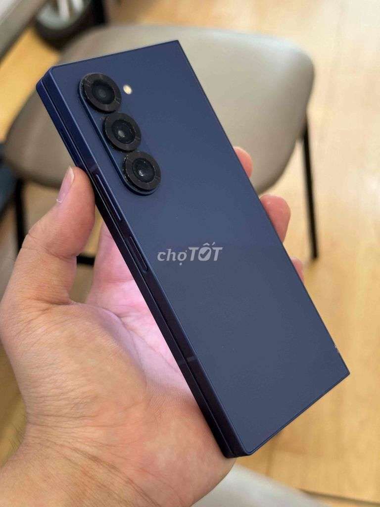 Samsung Z Fold 6 256gb. Mua bán Điện thoại tại Huyện Đầm Dơi Cà Mau được đăng bởi Long hình 1