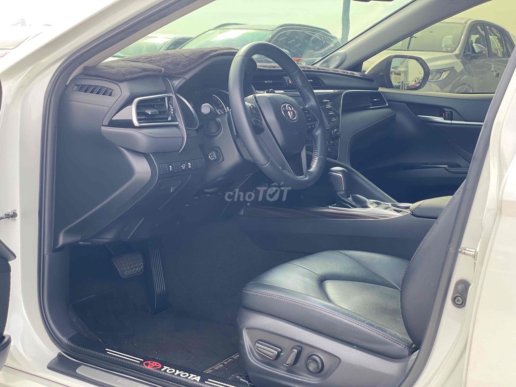Toyota Camry 2019 2.5Q - 44000 km. Mua bán Ô tô tại Quận Bình Thạnh Tp Hồ Chí Minh được đăng bởi Toyota Sure hình 7