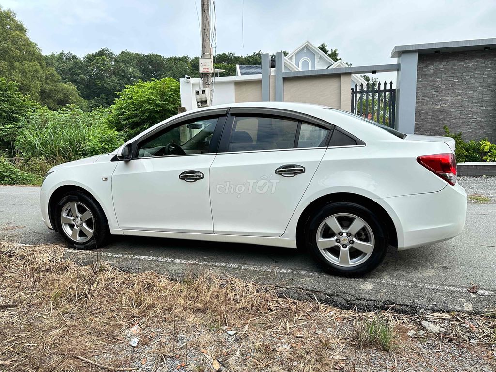 Cần bán nhanh xe chevrolet cruzbản LTZ số tự. Mua bán Ô tô tại Thành phố Thủ Dầu Một Bình Dương được đăng bởi nguyentruc hình 7