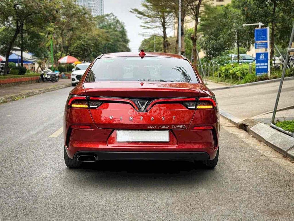 VinFast Lux A2.0 Turbo 2020 Đỏ. Mua bán Ô tô tại Quận Nam Từ Liêm Hà Nội được đăng bởi Nguyễn Quang Vũ hình 5