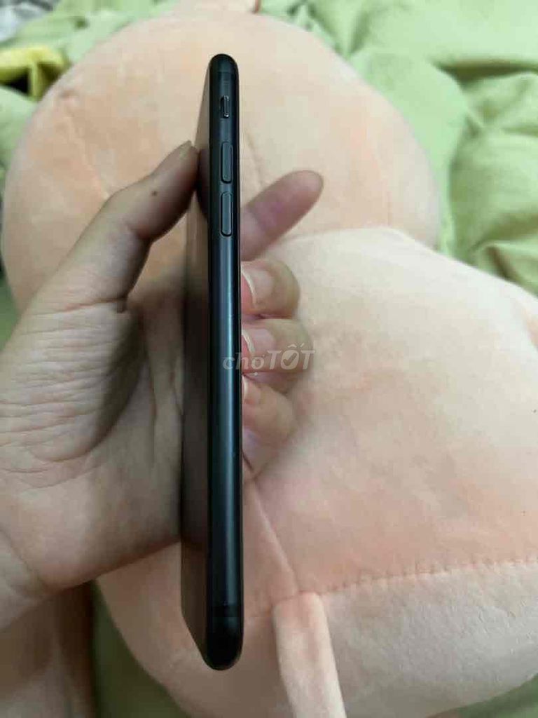 Apple iPhone 7 32GB Đen Đã sử dụng. Mua bán Điện thoại tại Huyện Chợ Mới Bắc Kạn được đăng bởi Quan Vuong hình 1