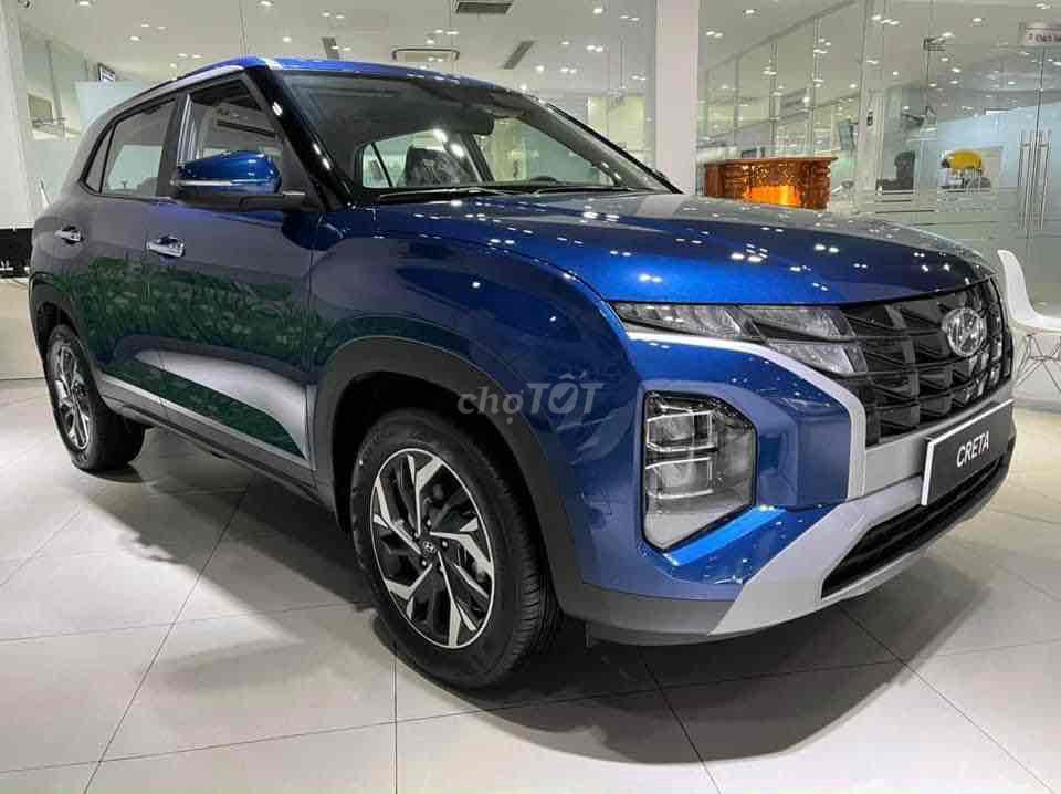 Hyundai Creta đặc biệt xanh. trắng giao ngay