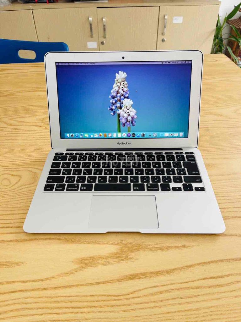 Thanh lý Macbook Air Core i5 4GB/128GB. Mua bán Laptop tại Quận Cầu Giấy Hà Nội được đăng bởi Laptopplusvn hình 1