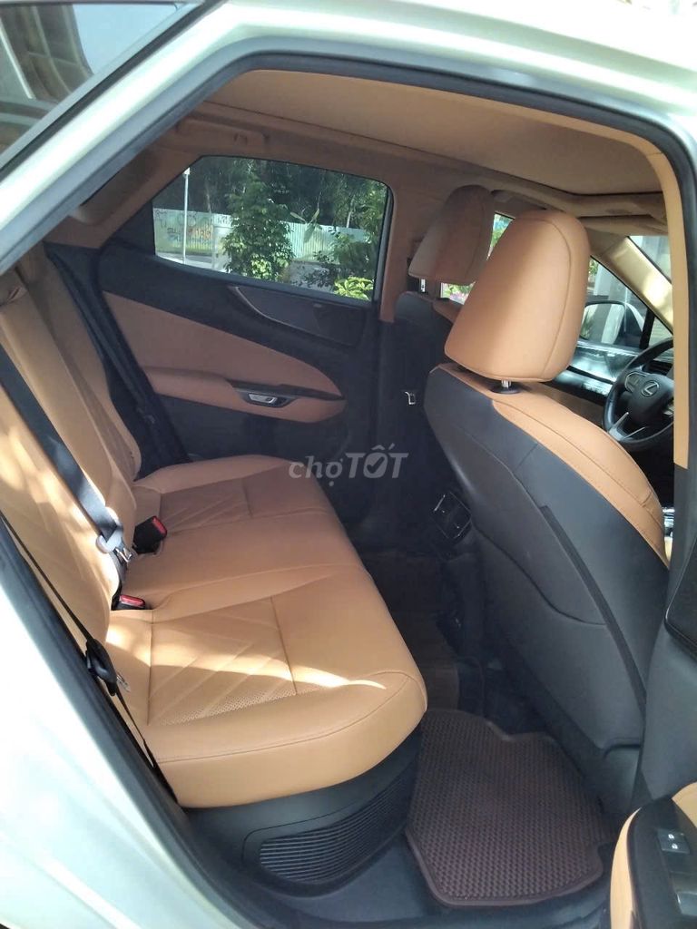 Lexus NX350h 2023 - 30.000km - Full Option. Mua bán Ô tô tại Thành phố Thủ Đức Tp Hồ Chí Minh được đăng bởi sang  hình 8