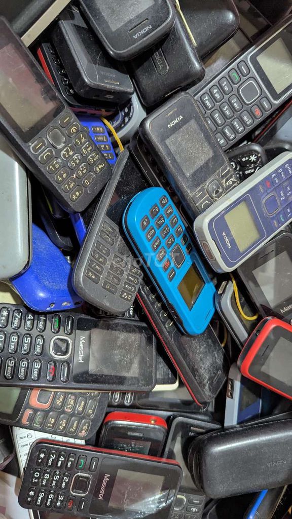 Nokia, Masstel Đen, Xanh, Đỏ. Mua bán Điện thoại tại Quận Tân Phú Tp Hồ Chí Minh được đăng bởi Nhu hình 1