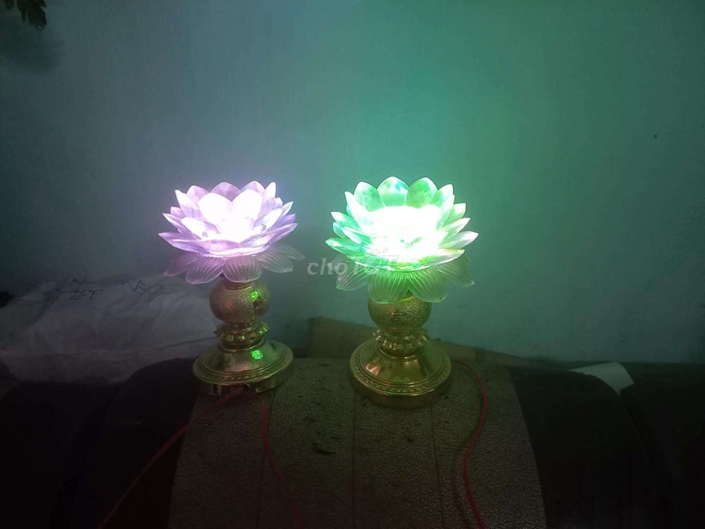 cặp Đèn thờ Hoa sen Đổi màu. Mua bán Đèn tại Quận 1 Tp Hồ Chí Minh được đăng bởi Chính hãng mọi thứ hình 1