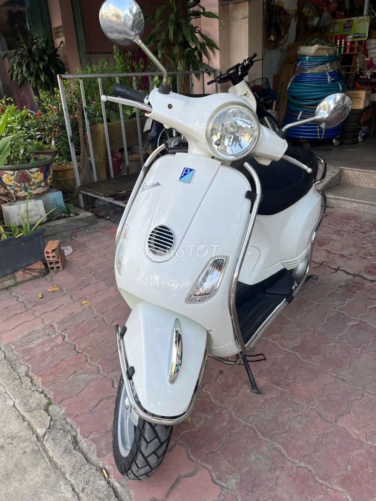 Vespa LX cực mới, biển đẹp. Mua bán Xe máy tại Quận 4 Tp Hồ Chí Minh được đăng bởi Trần hình 1