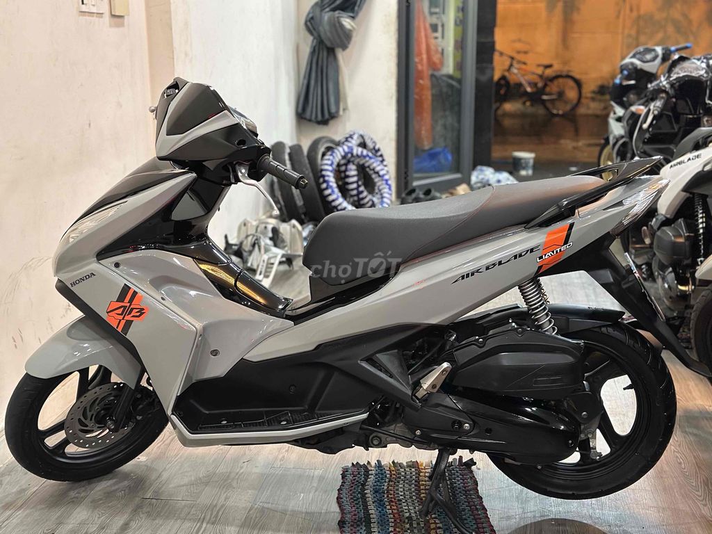 Ab 125 2015 xám xi măng siêu keng nợ xấu đưa 7tr. Mua bán Xe máy tại Quận Thanh Khê Đà Nẵng được đăng bởi Xe Máy Cũ Hải Nguyễn hình 5