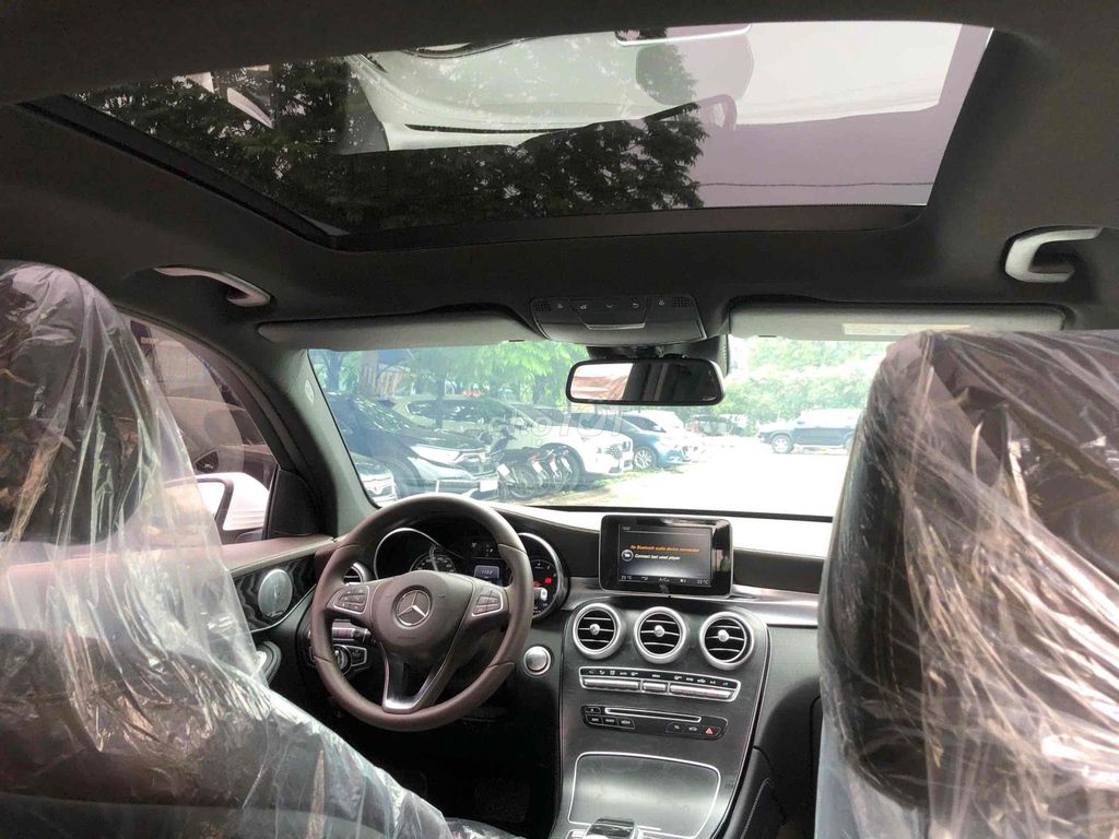 Mercedes Benz GLC Class 2*** km. Mua bán Ô tô tại Thành phố Thủ Đức Tp Hồ Chí Minh được đăng bởi Long hình 20