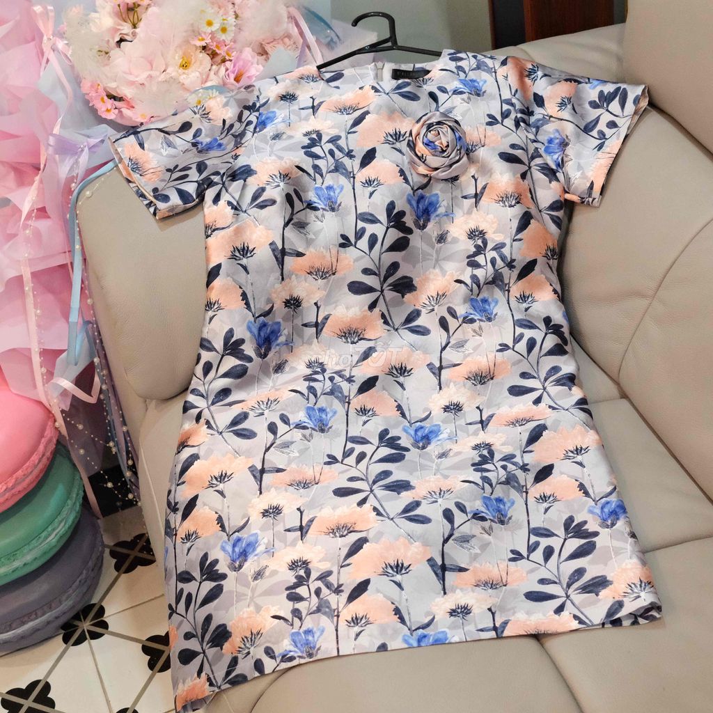 Đầm HALLURE Nữ Vải tafta Hoa văn Size S. Mua bán Quần áo tại Quận 6 Tp Hồ Chí Minh được đăng bởi Thriftshop Ifla hình 1