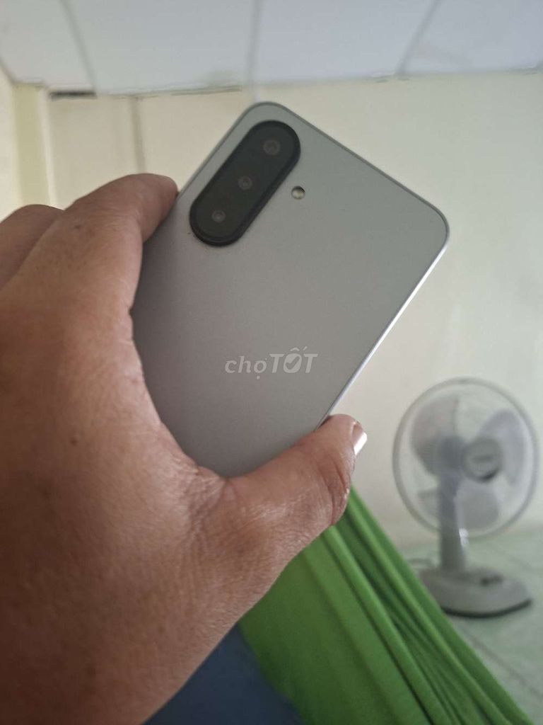 Samsung A17 8GB 28GB Xám. Mua bán Điện thoại tại Quận 12 Tp Hồ Chí Minh được đăng bởi teo hình 1