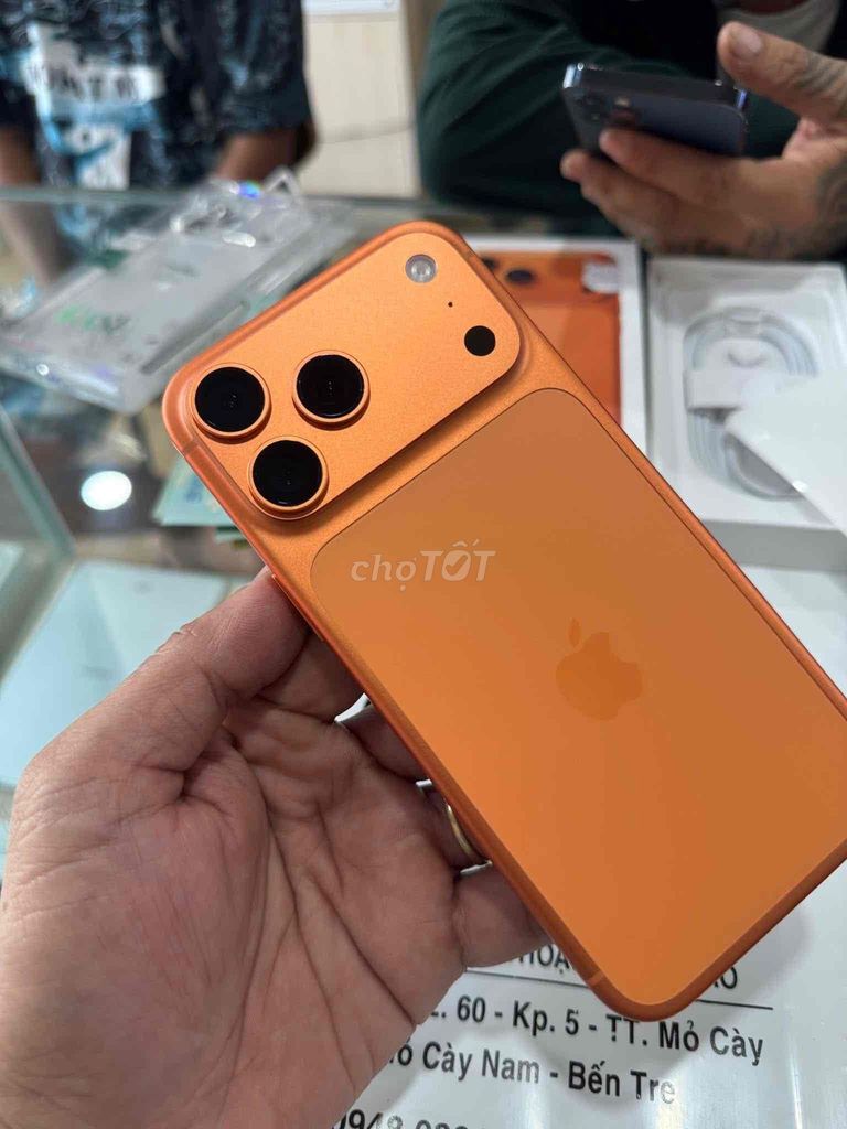 iPhone 17 Pro Max 256GB Cam. Mua bán Điện thoại tại Huyện Mỏ Cày Nam Bến Tre được đăng bởi Hong Nhi hình 1