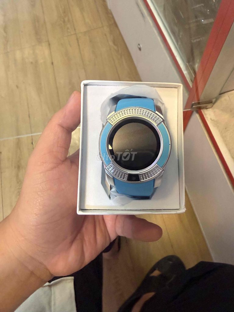 đồng hồ Trẻ em Xanh dương. Mua bán Thiết bị đeo thông minh tại Quận Tân Phú Tp Hồ Chí Minh được đăng bởi QUEEN MOBILE 2 hình 1