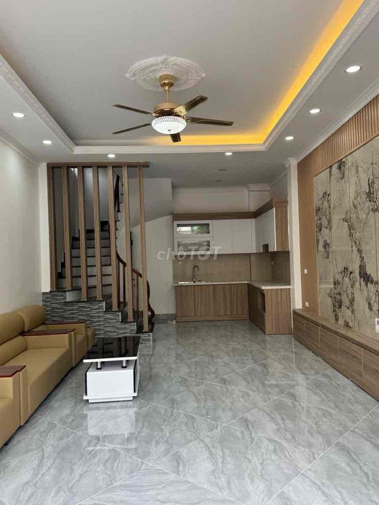 Hot ! Hơn 5 tỷ có nhà mới Vạn Phúc, T/Trì-Oto vào nhà-43m*5T;MT4,8m;3N