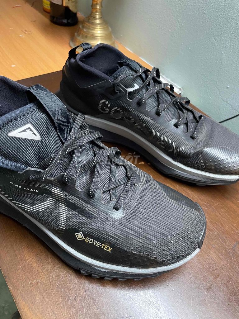 Giày chạy bộ Nike-size 42