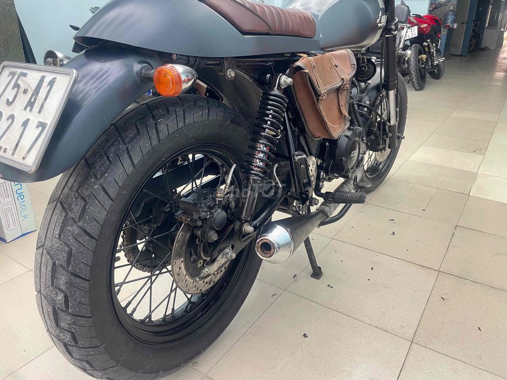 GPX Legend 200 máy zin biển số 75. Mua bán Xe máy tại Huyện Bình Chánh Tp Hồ Chí Minh được đăng bởi Phong Vũ hình 6