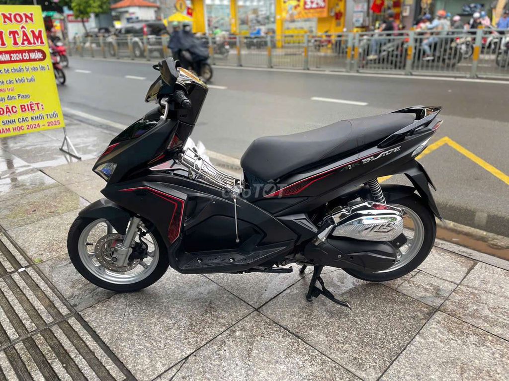 Honda air blade 2017 mới 90% bstp chính chủ