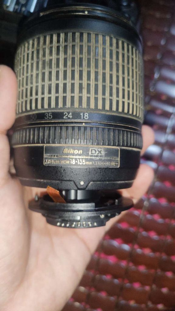 Xác lens 18-135. Mua bán Máy ảnh, Máy quay tại Thành phố Vĩnh Long Vĩnh Long được đăng bởi Babe hình 1