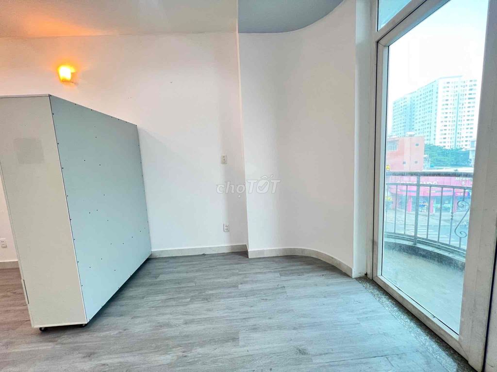 ♥️🏡♥️ Studio Bancol View kính 2 mặt tiền đường lớn Luỹ Bán Bích