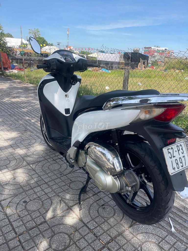 cửa hàng cần bán @ lên Sh 2010. Mua bán Xe máy tại Huyện Hóc Môn Tp Hồ Chí Minh được đăng bởi Phạm chung hình 7