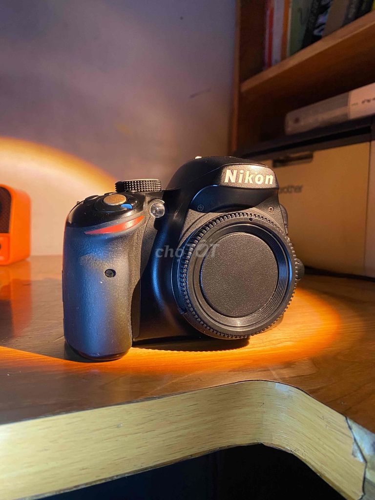 máy ảnh Nikon DSLR entry level. Mua bán Máy ảnh, Máy quay tại Quận Cẩm Lệ Đà Nẵng được đăng bởi Mai Trương Doãn hình 1