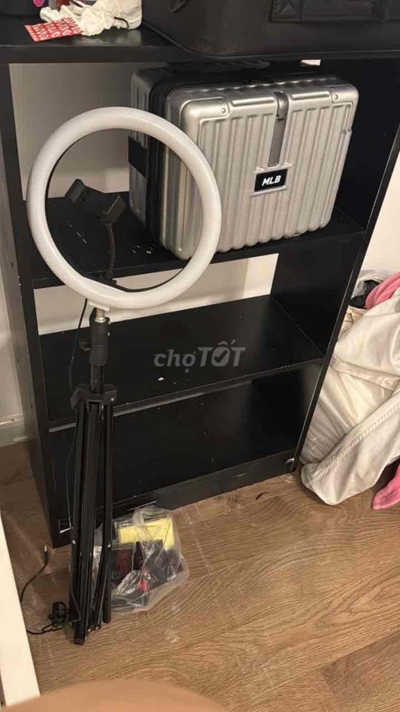 Pass Đèn livestream Kim loại Trắng gấp. Mua bán Đèn tại Quận Bình Thạnh Tp Hồ Chí Minh được đăng bởi Anh Hà hình 1