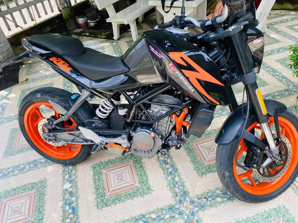 KTM duke 200. Mua bán Xe máy tại Thành phố Bến Tre Bến Tre được đăng bởi Truong Đăng hình 2