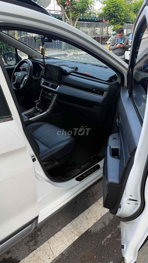 Mitsubishi Xpander Cross 2024 Белый 60 000 км