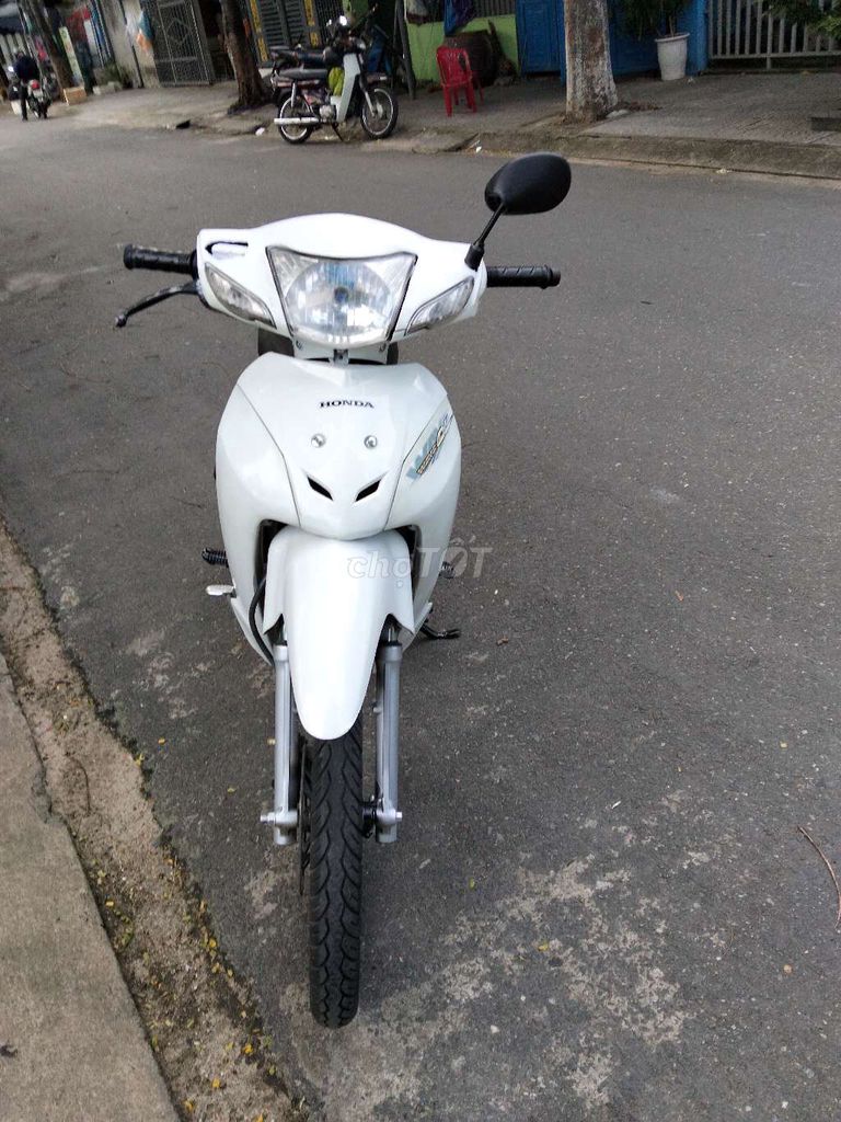 Honda Wave белый, полуавтомат