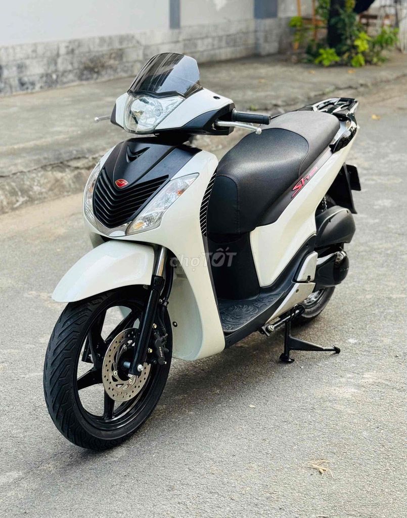 Honda SH 125i nhập ý 2011 Trắng đen spoty