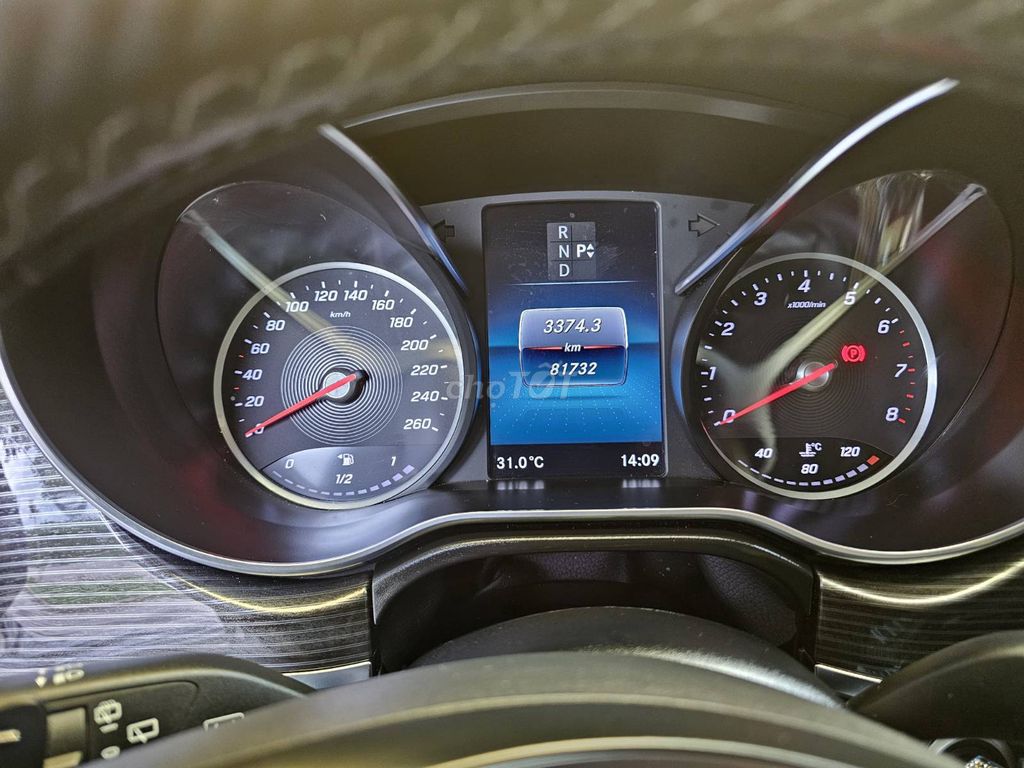 Mercedes Benz V Class 2020 V250 AMG - 80000 km. Mua bán Ô tô tại Quận 7 Tp Hồ Chí Minh được đăng bởi Bảo Trần hình 11