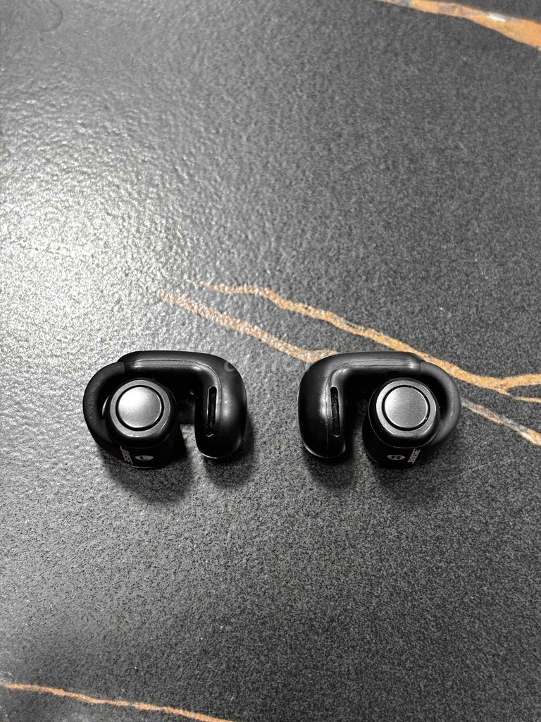 Tai nghe Bose Ultra Open Earbuds Đen Like new 99%. Mua bán Tivi, Âm thanh tại Quận Nam Từ Liêm Hà Nội được đăng bởi Hoà Nguyễn hình 1