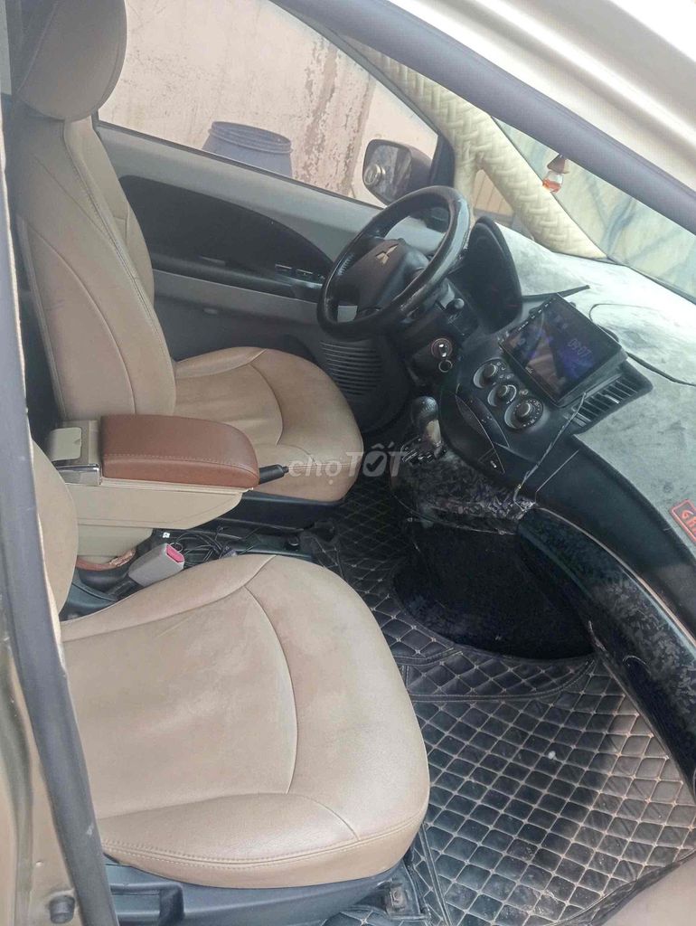 Mitsubishi Grandis 2005 7 chỗ gd ngon giá rẻ. Mua bán Ô tô tại Thành phố Thuận An Bình Dương được đăng bởi Kim Nam Auto Tom  hình 5