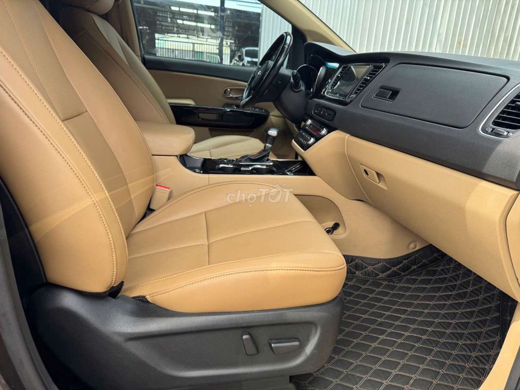 Kia Sedona 2019 2.2D full dầu, màu nâu,44.000 km. Mua bán Ô tô tại Quận Bình Tân Tp Hồ Chí Minh được đăng bởi Son Do hình 12