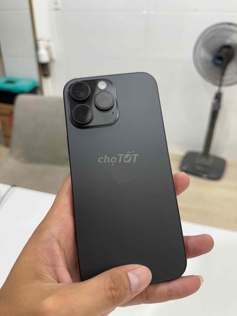 Apple iPhone 16 Pro Max 512GB Đen Quốc tế. Mua bán Điện thoại tại Quận 4 Tp Hồ Chí Minh được đăng bởi nguyễn thanh sang hình 1