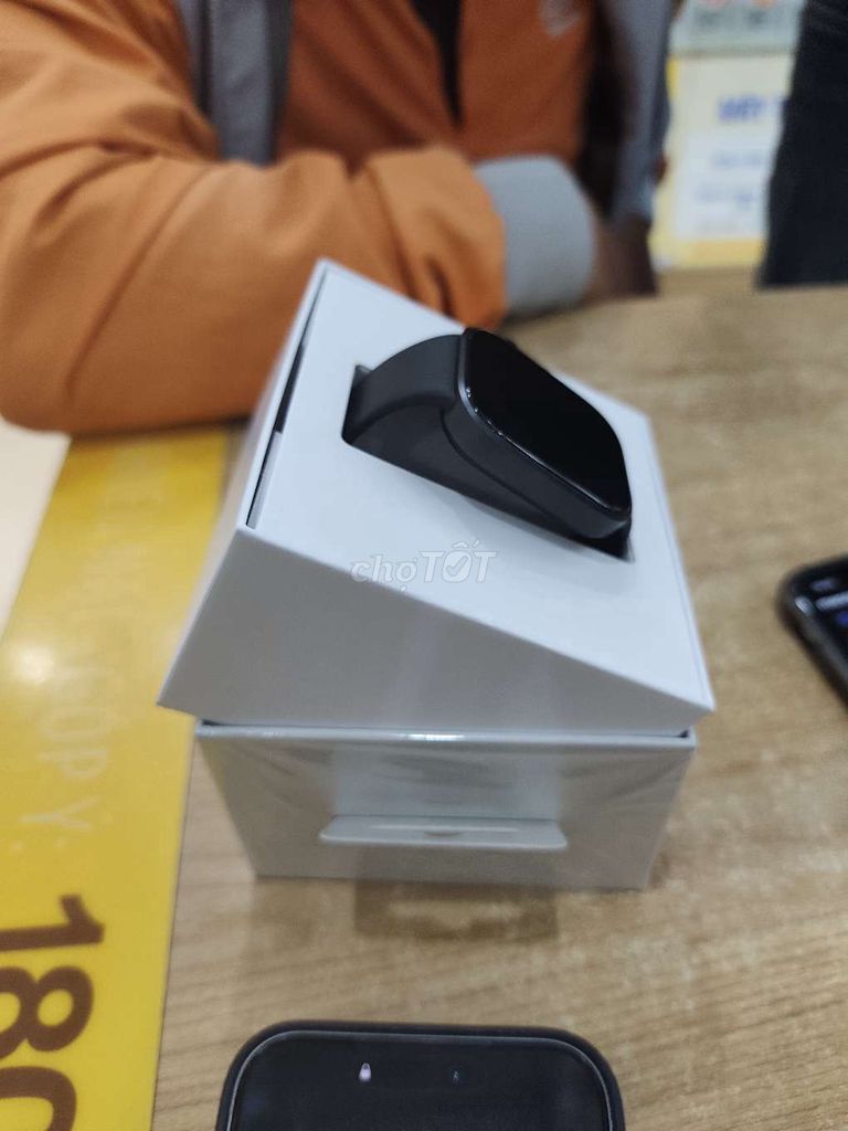 Xiaomi Redmi Watch 6 Đen Nguyên seal. Mua bán Thiết bị đeo thông minh tại Quận 1 Tp Hồ Chí Minh được đăng bởi Huy Cao hình 1