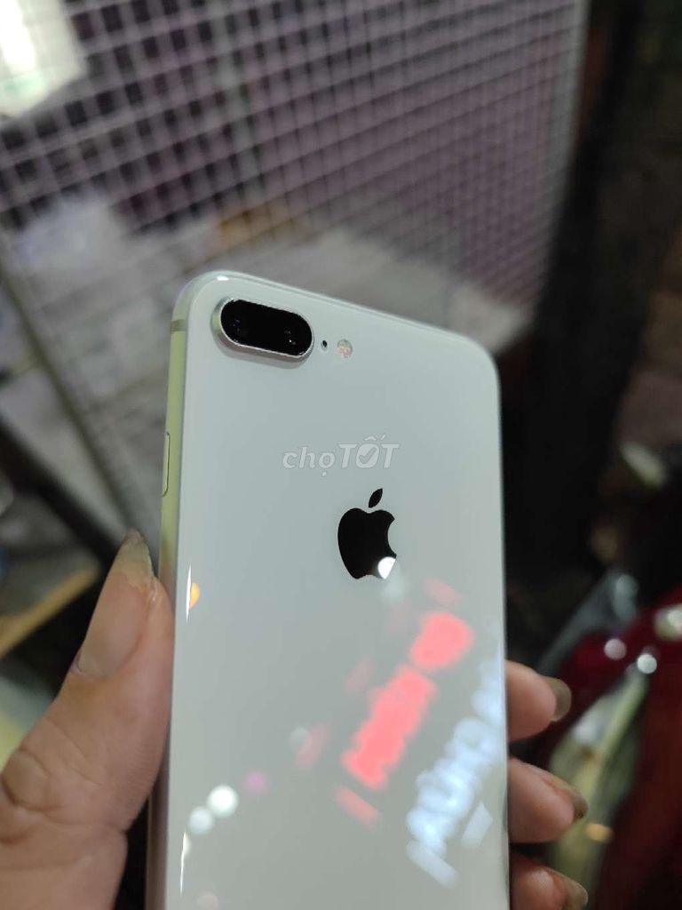 iPhone 8 Plus .Đẹp 99% zin .MVT .64G .QT FREE SHIP