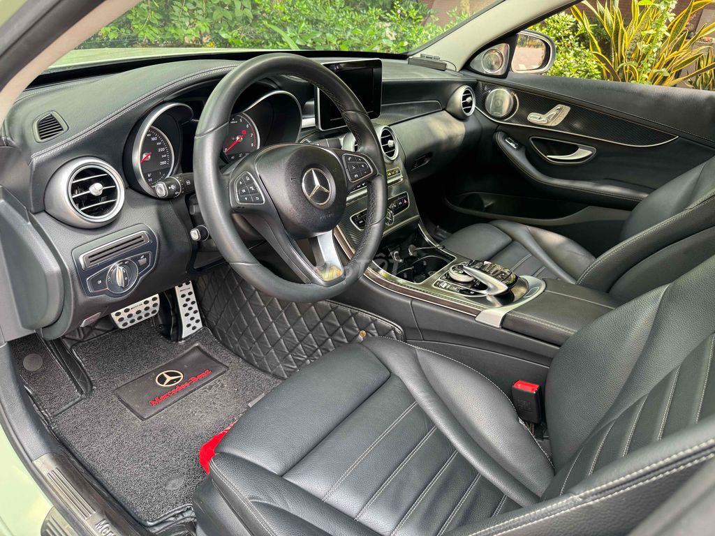 Mercedes Benz C Class C250 - ODO 39000 km. Mua bán Ô tô tại Quận 7 Tp Hồ Chí Minh được đăng bởi Khoa Nguyễn hình 7