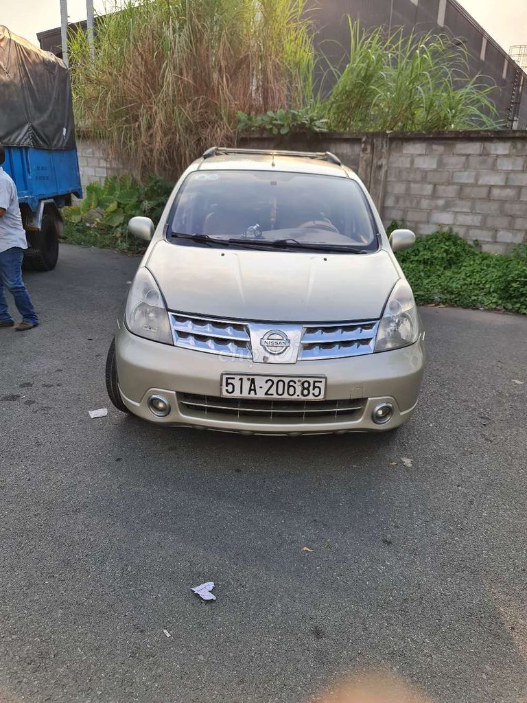 Nissan Livina 2011 - 105000 km