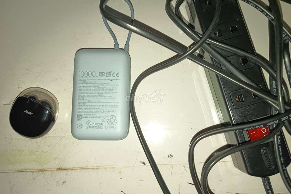 Combo sạc dự phòng tai nghe ổ điện