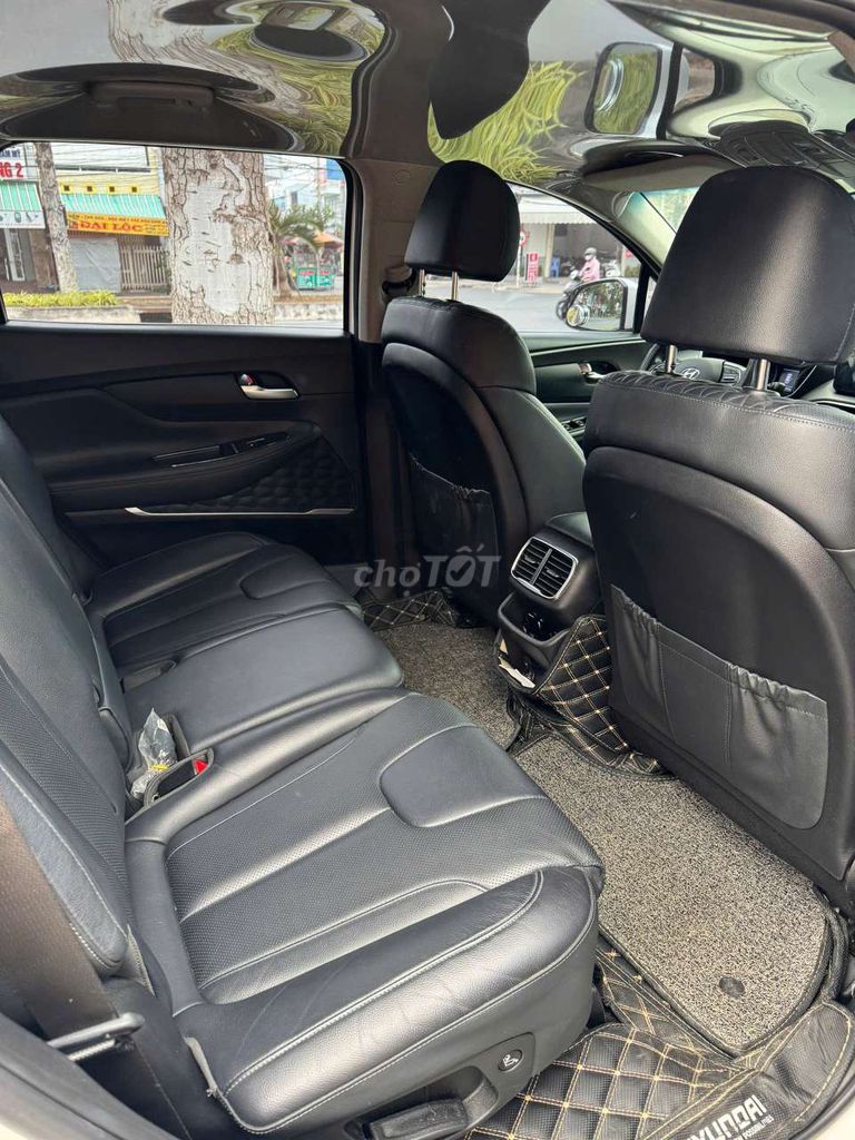 Hyundai Santafe 2.2Diesel Tiêu chuẩn 37k km. Mua bán Ô tô tại Quận 6 Tp Hồ Chí Minh được đăng bởi Thu Hảo hình 5