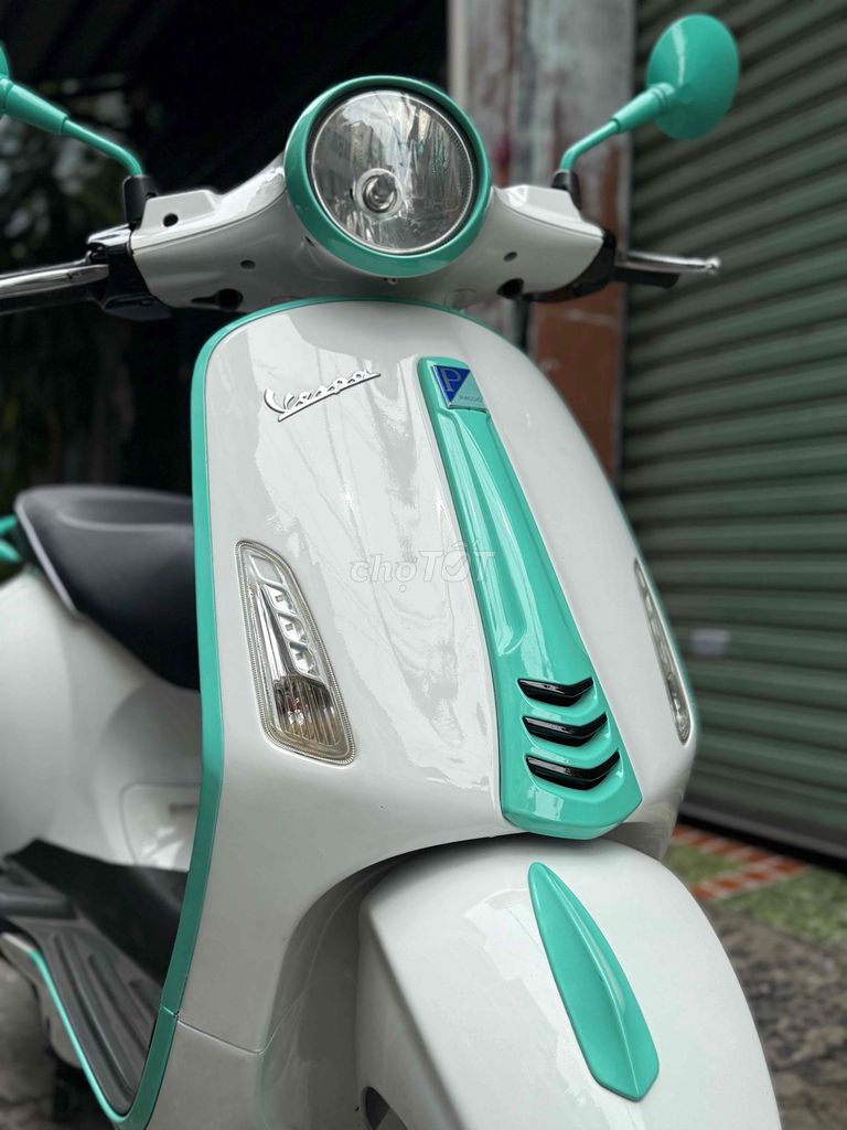 Vespa Primavera style 2025 biển SG chính chủ. Mua bán Xe máy tại Quận Tân Bình Tp Hồ Chí Minh được đăng bởi Hưng hình 1