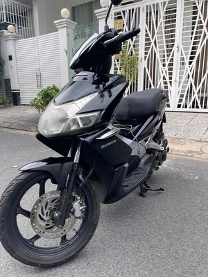 Honda Ab 2011 đời chót nẹp xi,bstp,xe zin êm ru. Mua bán Xe máy tại Quận 7 Tp Hồ Chí Minh được đăng bởi Trung Anh