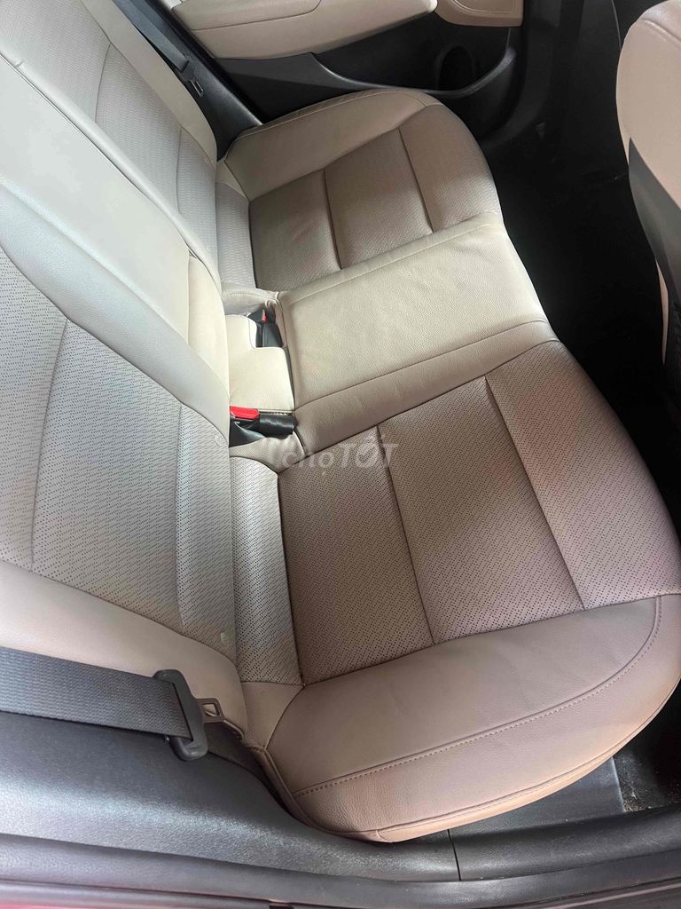 Hyundai Elantra 2018 2.0 AT - 50000 km. Mua bán Ô tô tại Huyện Krông Pắc Đắk Lắk được đăng bởi Minh Bảo hình 7