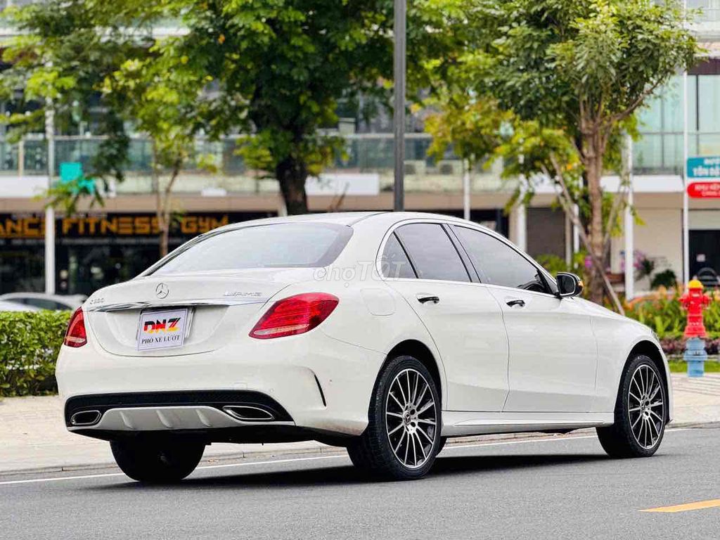 Mercedes Benz C300 AMG 2018. Mua bán Ô tô tại Quận 7 Tp Hồ Chí Minh được đăng bởi Cherry hình 6