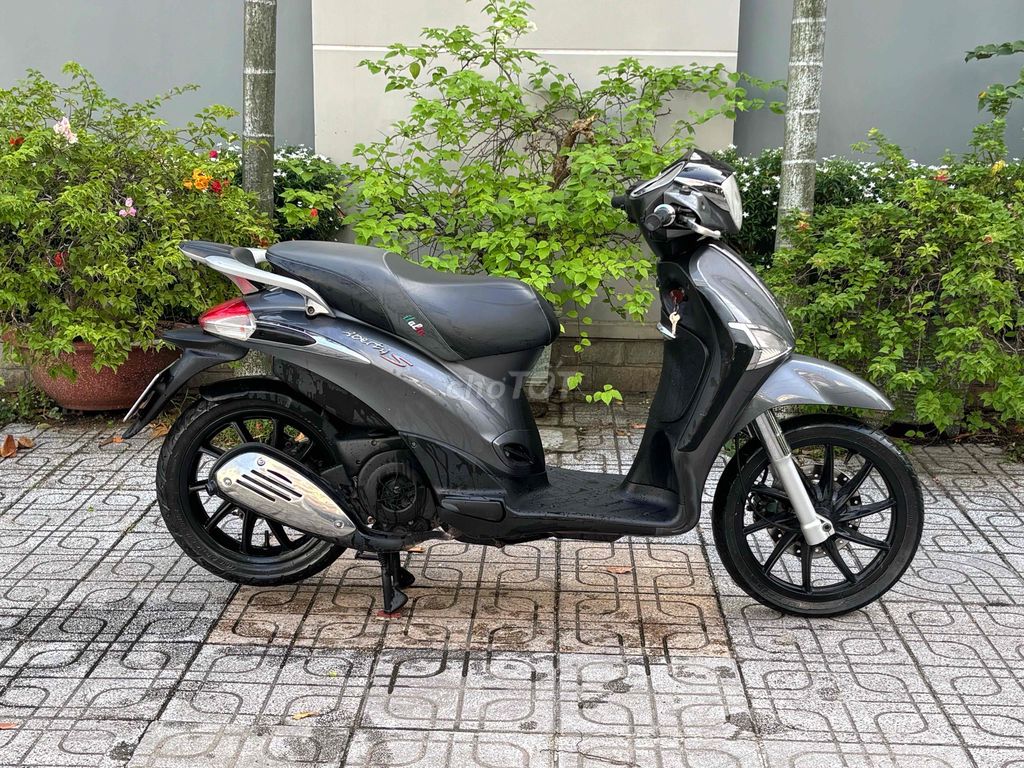 Piaggio Liberty V3 Fi Xám. Mua bán Xe máy tại Thành phố Biên Hòa Đồng Nai được đăng bởi Huy Trần hình 2