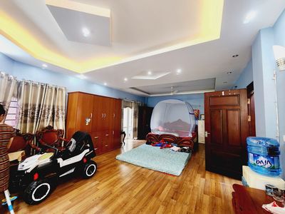 Mặt phố Lý Thường Kiệt - Văn Phú nhà 5 tầng, mt 4,3m, 13,6 tỷ. Mua bán nhà ở tại Quận Hà Đông Hà Nội được đăng bởi Nguyễn Thị Liễu