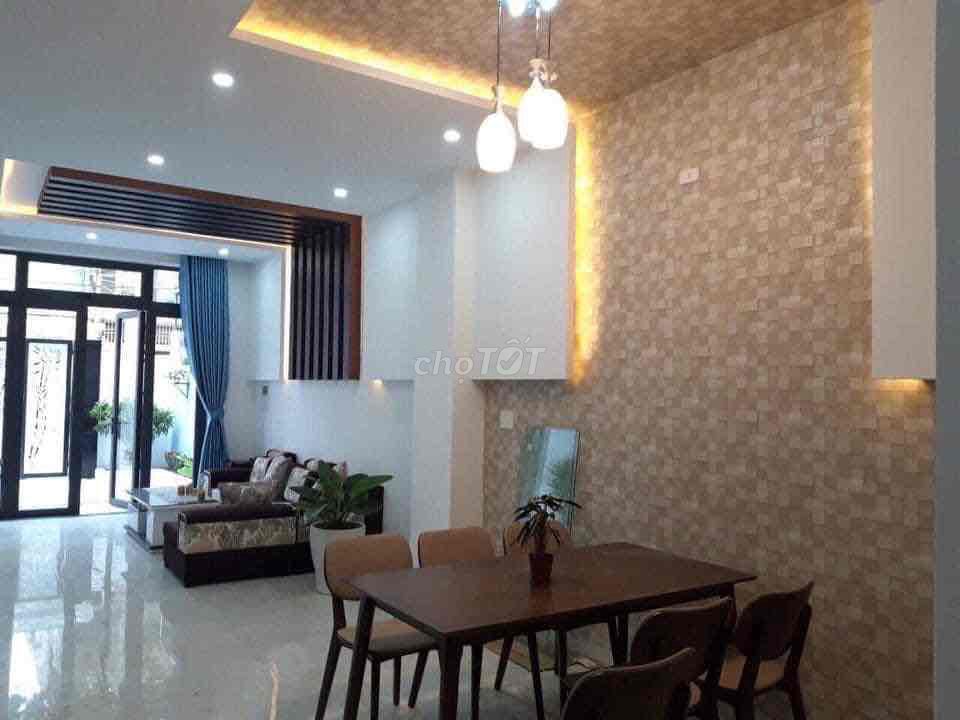 Nhà Sạch Sẽ MT Đường Phú Lộc - Hoà Minh Cho Thuê Giá Rẻ