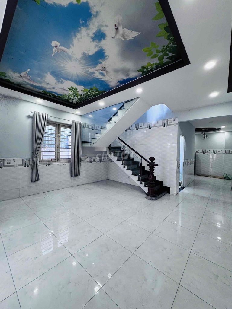 Аренда · 4 комн. · 154 м² · Huyện Hóc Môn, ул. Đường Lê Thị Hà