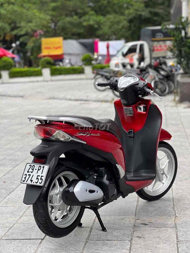 Honda SH Mode 2015 màu Đỏ. Mua bán Xe máy tại Quận Cầu Giấy Hà Nội được đăng bởi Anh Khoa hình 5